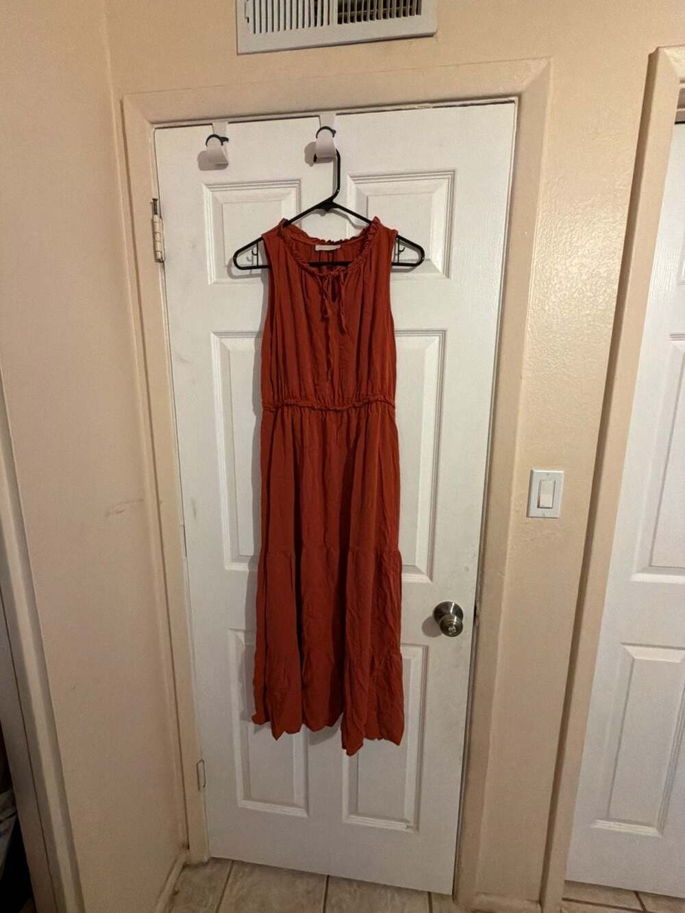 Kirundo Women's Solid Color Rust Sleeveless Midi with Ruched Waist HOM1146-F